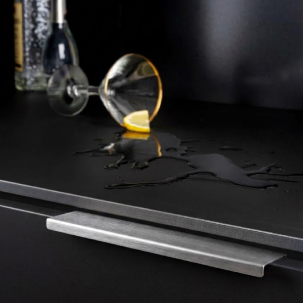190378_a Úchytka WAY VIEFE L64/100 nerez 0518064L24