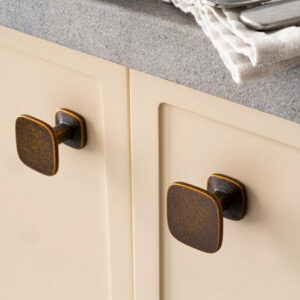 190871_a-1 Knopok QUART BIG VIEFE 34x34 patina 0616034Z623